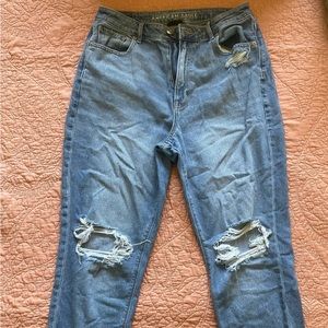 Size 12 R American Eagle Mom Jeans